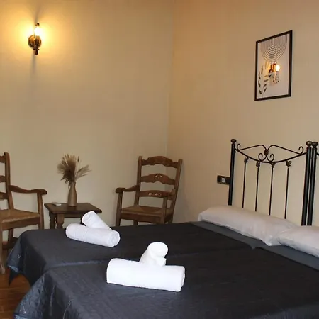 La Muralla De Gredos Rural Hotel Madrigal de la Vera