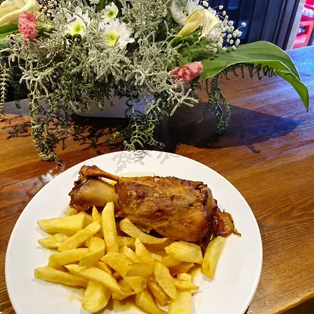 Hotel La Muralla De Gredos Rural Madrigal de la Vera