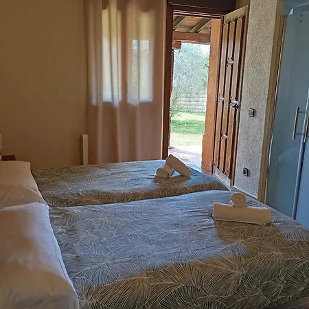 La Muralla De Gredos Rural Hotel *