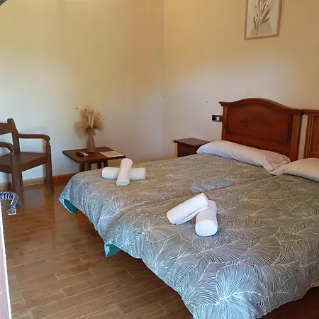 La Muralla De Gredos Rural * مادريغال دي لا فيرا