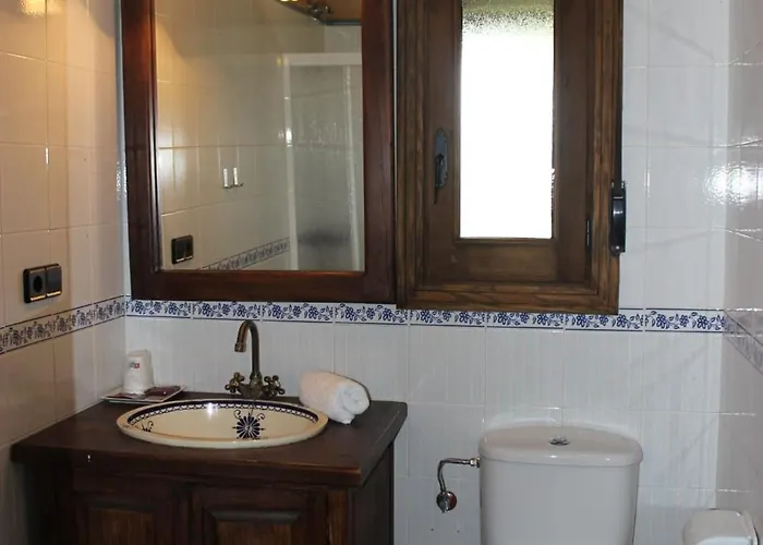 La Muralla De Gredos Rural Hotell *